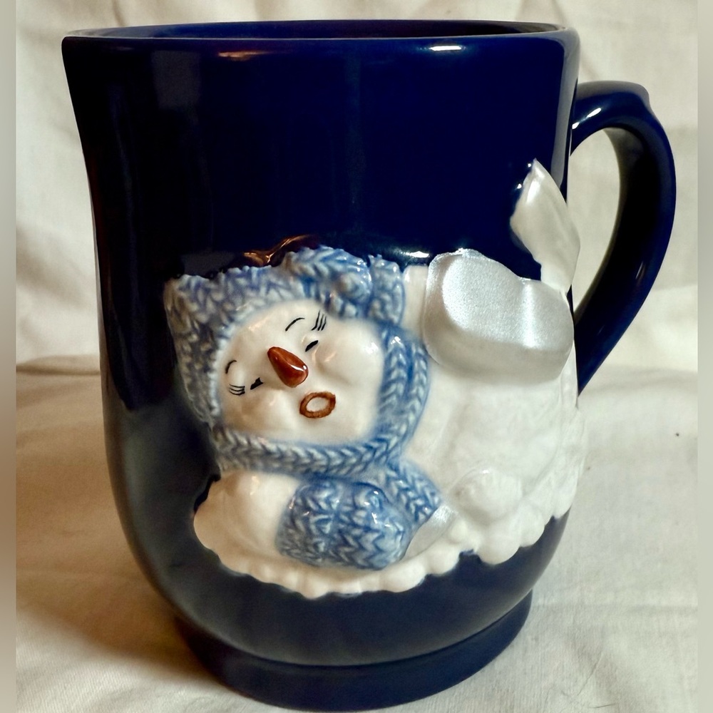Snow Buddies Blue Avalanche Mug with Tumbling Snowman